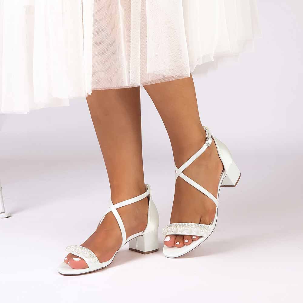 Chunky Heel Dress Shoes Prom Dress Sandals Pearls Crossing Straps Shoes