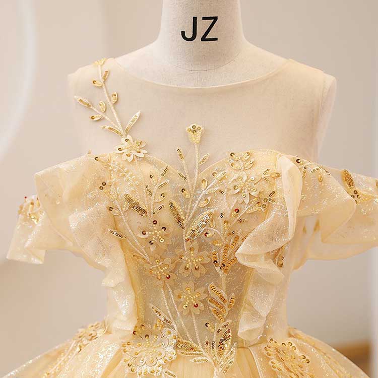 Off-shoulder Wedding Ball Gown Dress Luxurious Quinceanera Dress