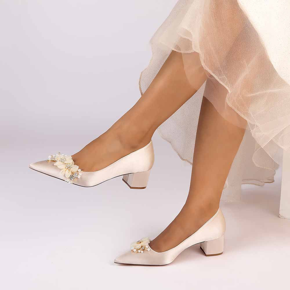 Chunky Heel Prom Heels Closed Toe Dress Heels Flower Appliques Bride Shoes