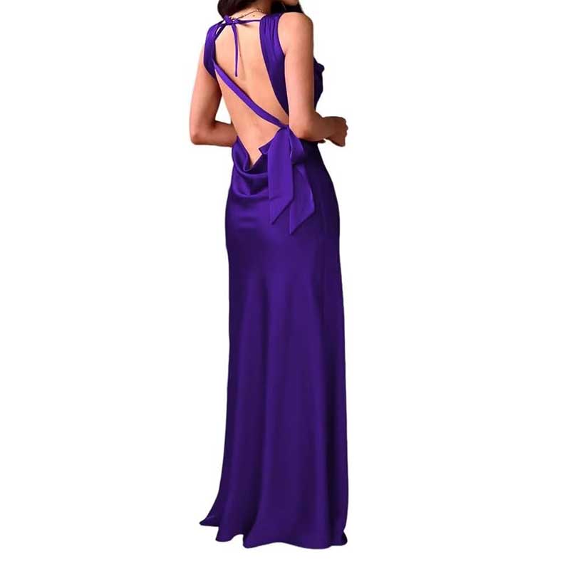 Elegant Burgundy Spaghetti Strap Bridesmaid Gown