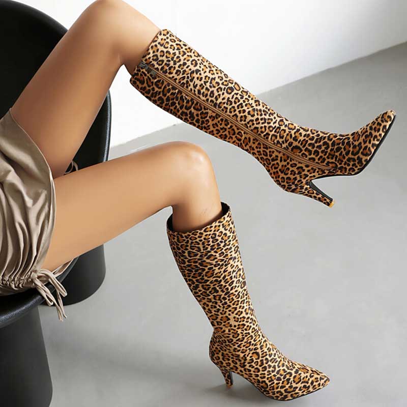 Women's suede knee-high boots in leopard print with pointed toe and kitten heel