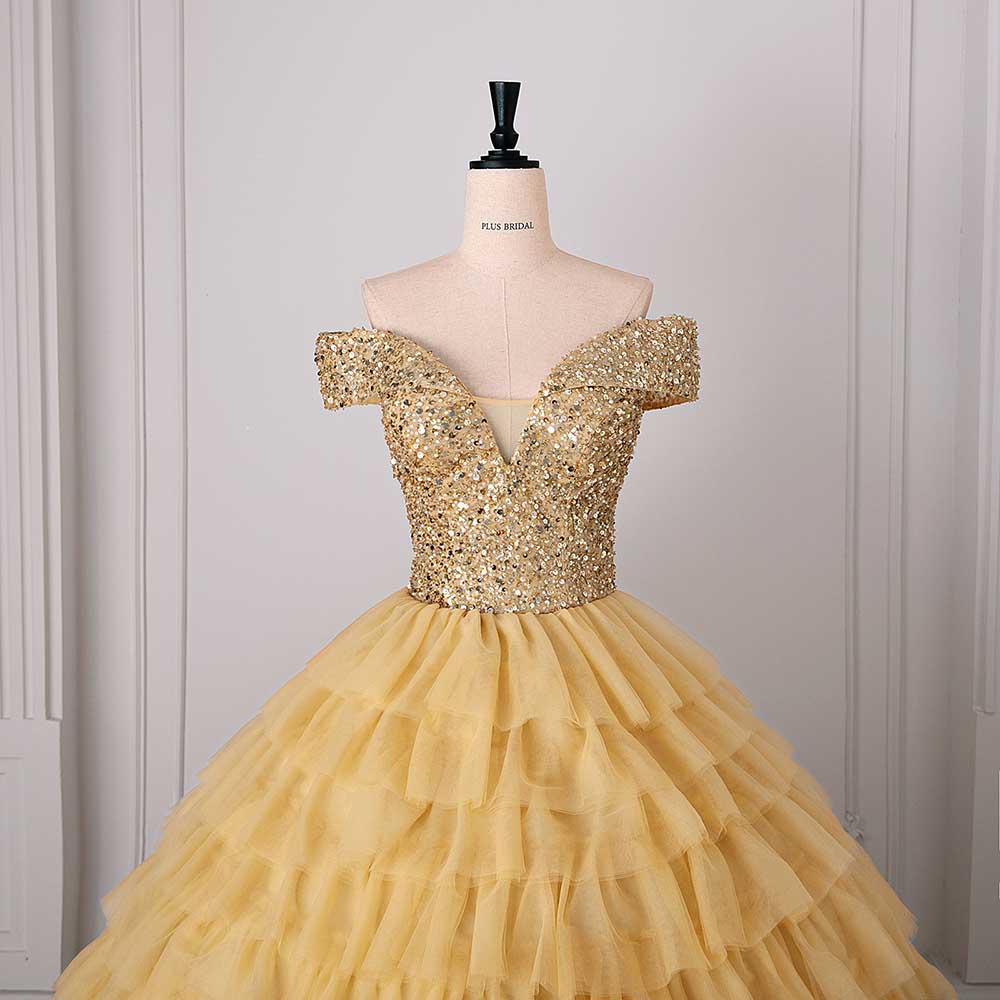 Tulle Layered Ball Gown Wedding Dress With Sweetheart Neckline