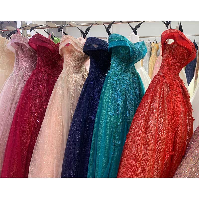 Quinceanera Dress Lace Appliques Off The Shoulder Ball Gowns