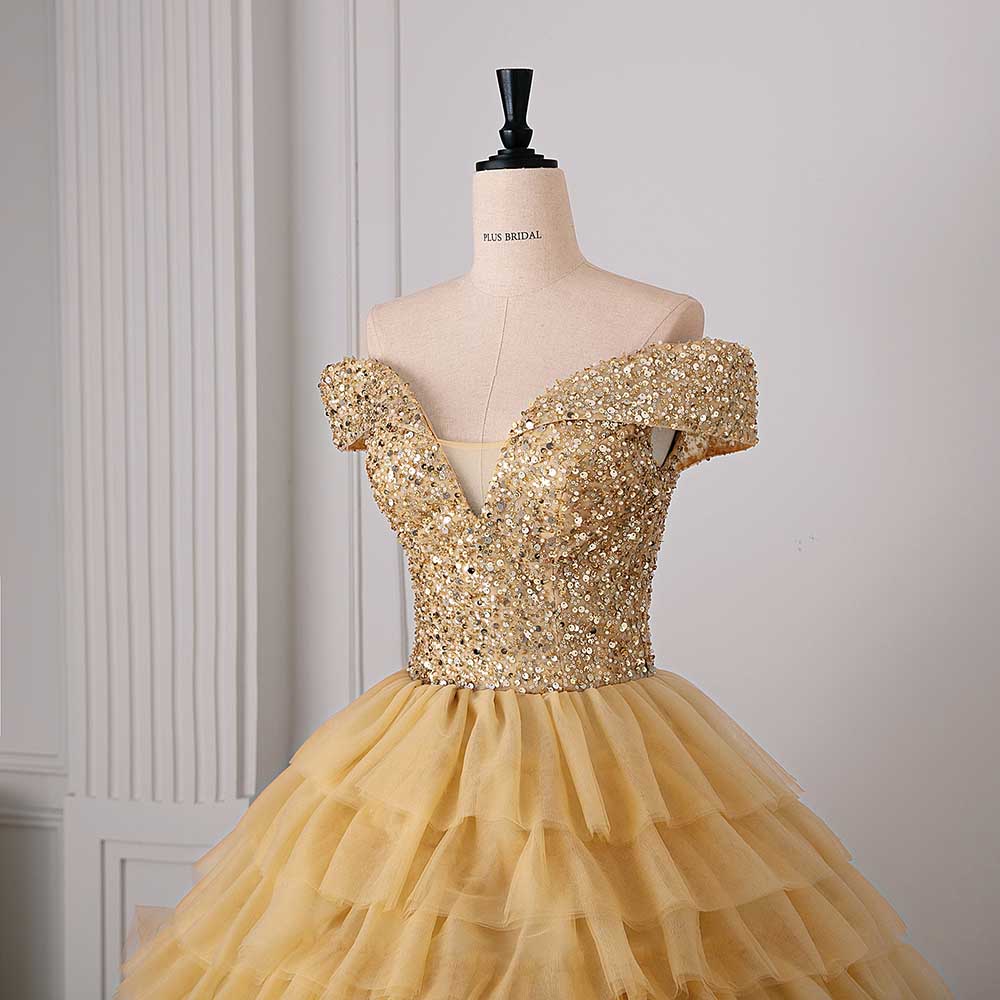 Tulle Layered Ball Gown Wedding Dress With Sweetheart Neckline